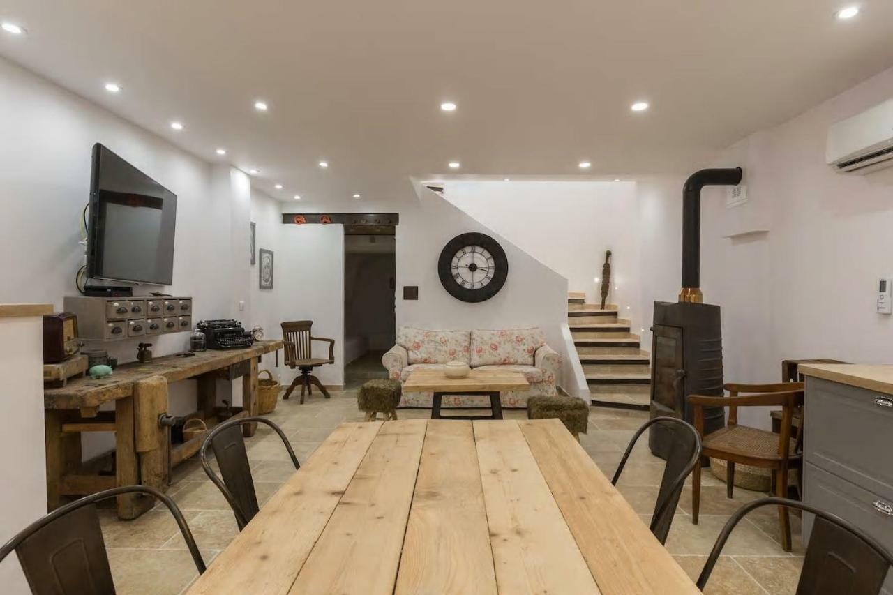 Petite Maison Du Ventoux Mormoiron Exterior foto